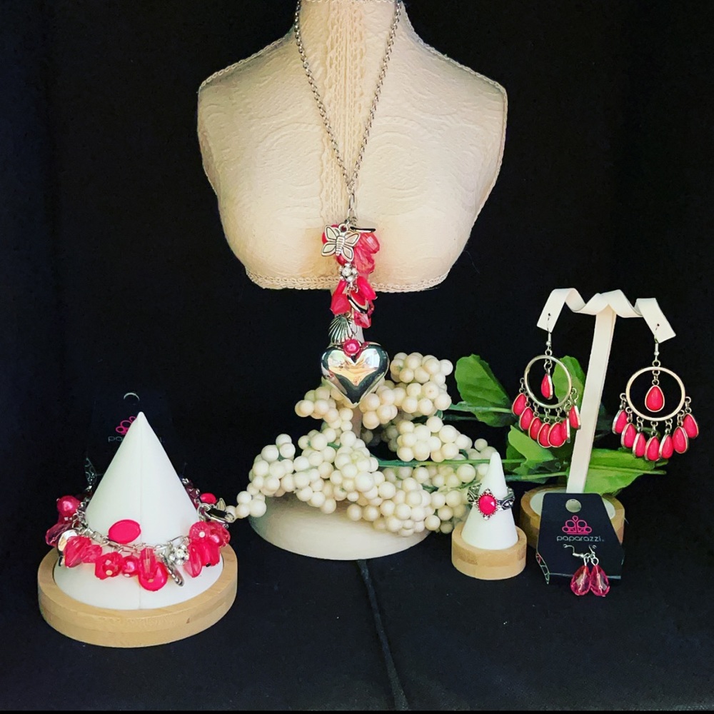 Paparazzi PINK Beach Buzz Set